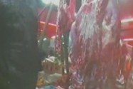 踢爆非法屠宰场的注水牛肉