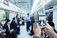 地铁首日试乘 长沙很安静