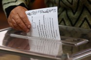 [视频]乌东部两州独立公投结束 投票率均超七成
