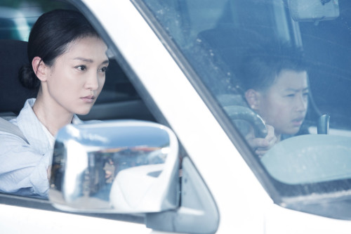 [视频]《窃听3》土豪凶险！古天乐周迅斗地主（图）