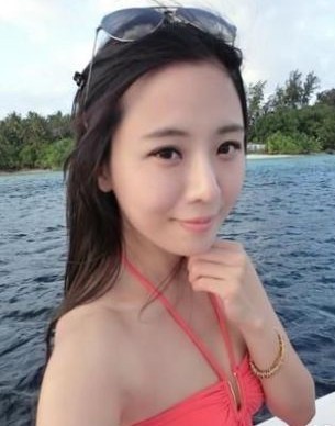 [视频]陶喆小16岁未婚妻首曝光 外型亮丽