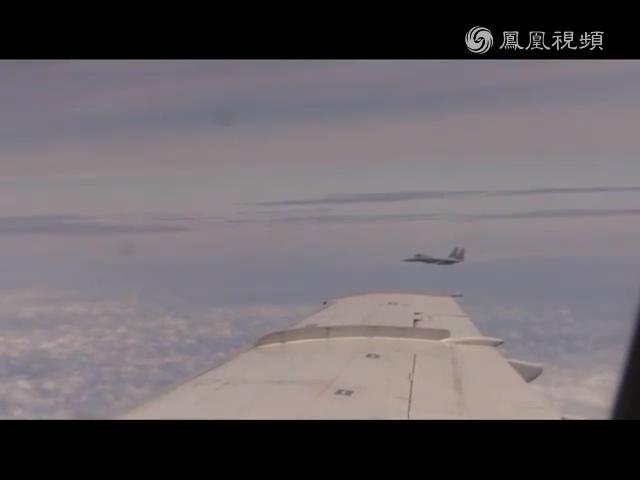 [视频]日军机从我图-154机头方向危险切入，距离约30米左右