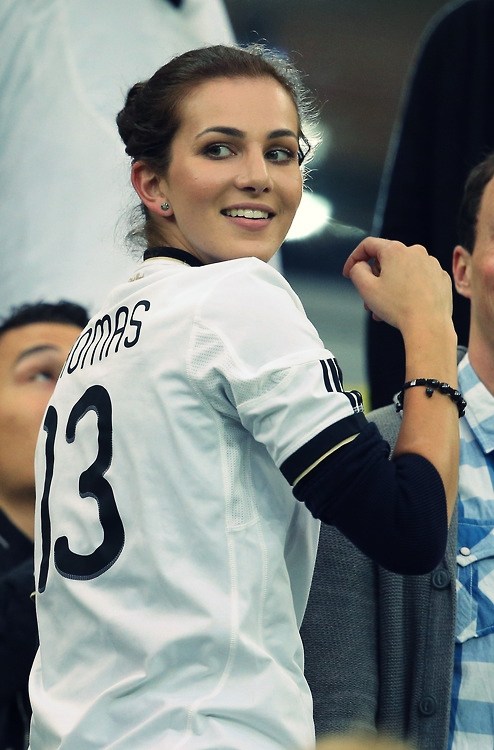 [视频]外围世界杯 观“色”也疯狂