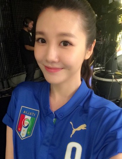 [视频]央视美女主播刘语熙为意大利出局泪洒演播室