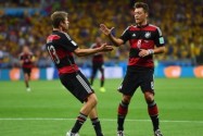[视频]德国7-1巴西造世纪惨案 球迷看台集体泪崩
