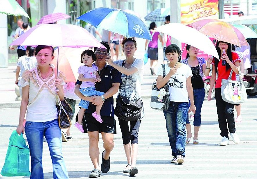 [视频]我国多地持续高温天气