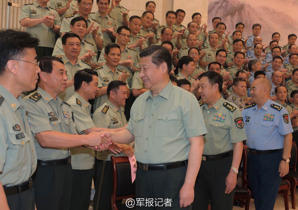 [视频]习近平八一前夕向解放军指战员武警部队官兵民兵预备役人员致以节日祝贺