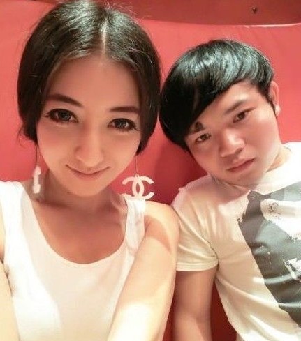 [视频]不可貌相！好声音李维真约会妙龄女车震