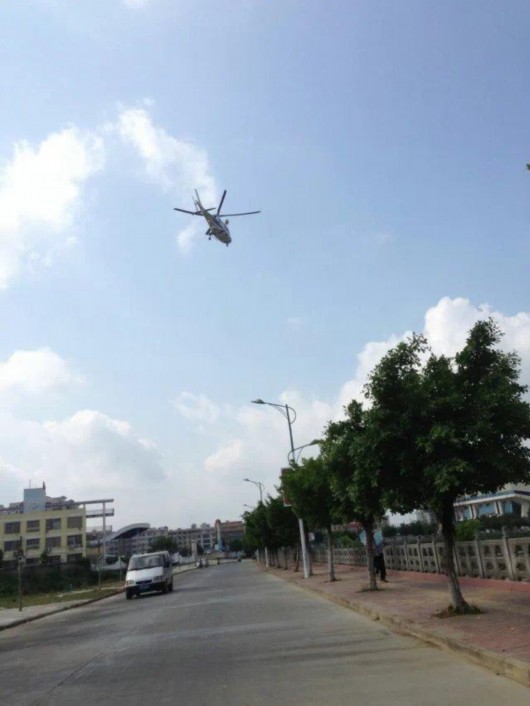 [视频]广西警方出动直升机搜捕砍杀小学生嫌犯