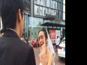 [视频]90后少女扮70岁老太拍婚纱照 吓跑男友