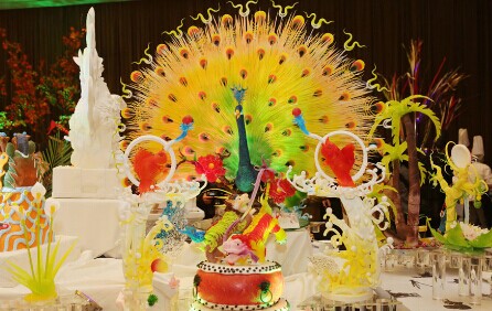 [视频]曝APEC晚宴菜单 4菜1汤厨师现场片烤鸭