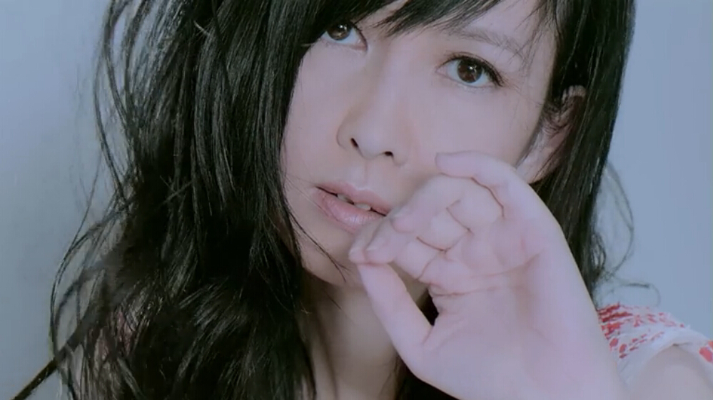 [视频]周慧敏发新专辑 以“肋骨”唱出其与老公的爱情