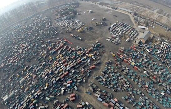 [视频]北京集中销毁黑摩的 千辆车瞬间压成废铁