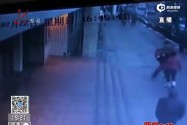 [视频]12岁孙子全身淤青送医死亡 曾遭奶奶数次殴打