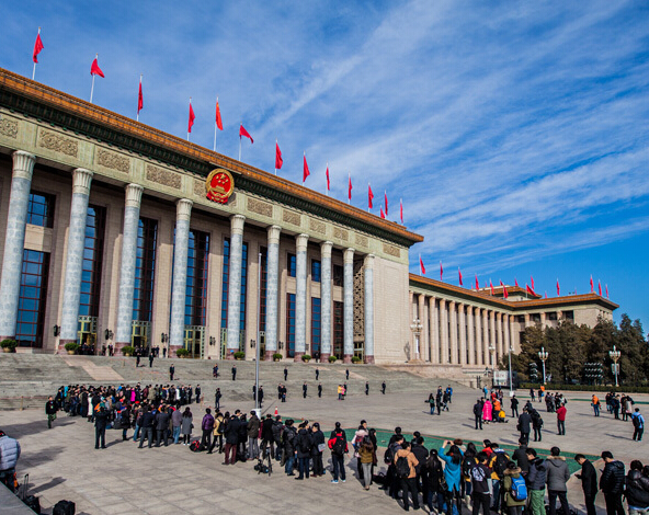 [视频]聚焦两会：人大代表北京感受“两会蓝”