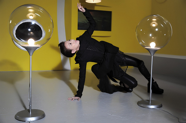 [视频]孙燕姿新单曲《RADIO》曝光 MV大玩无重力