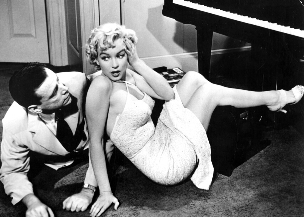 [视频]梦露生前最后两套写真公开拍卖