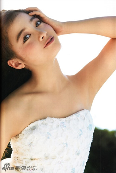 [视频]日本16岁“千年美女”桥本环奈婚纱照曝光(图)