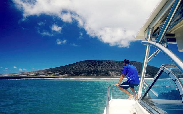 [视频]太平洋海底火山喷发 3个月催生一座新岛