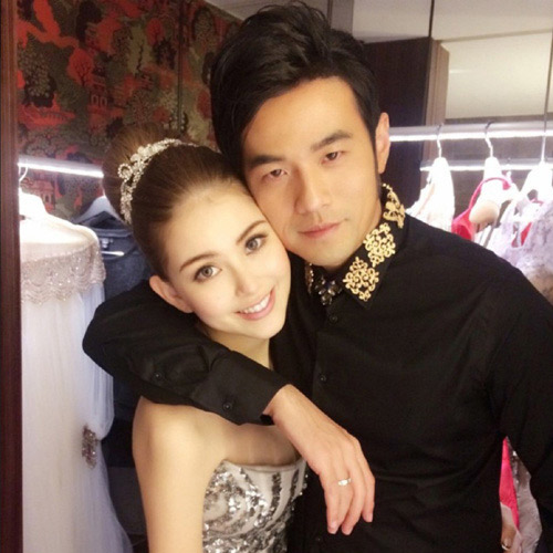 [视频]周杰伦晒昆凌怀孕照 网友恭喜一片