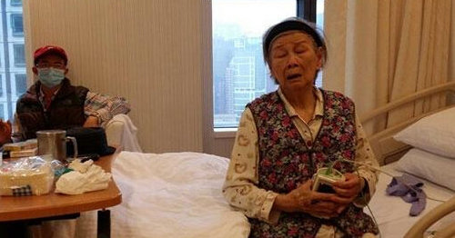[视频]梅艳芳92岁老母无家可归留医院 没钱租房