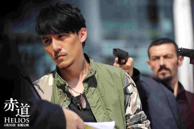 [视频]《赤道》“多方角力”特辑 网友惊呼：竟然过审了！