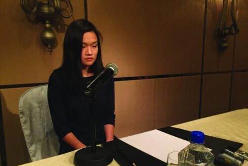 [视频]香港遭绑架富家千金露面：身体精神没受伤害