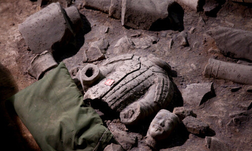 [视频]秦兵马俑二号坑开始二次挖掘 内有多兵种混合军阵