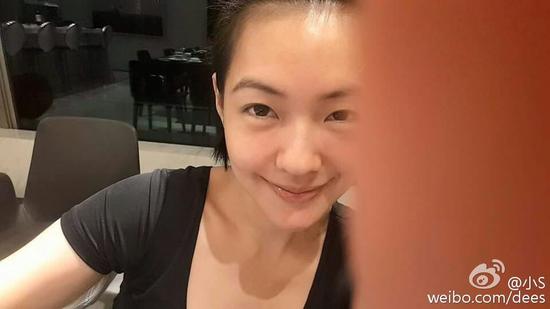 [视频]小S母亲节被女儿感动哭 眼角瘀伤首曝光