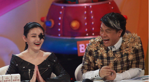 [视频]大S复出造型奇葩 若遇今生挚爱就会离婚