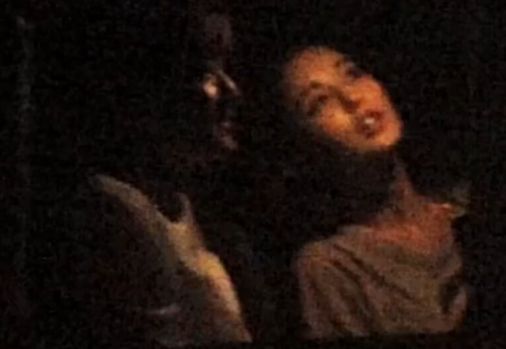 [视频]张翰不远万里慰红颜 为娜扎庆生疑恋情曝光