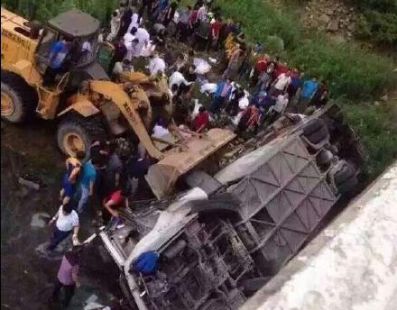 [视频]吉林发生车祸：10名韩国游客遇难