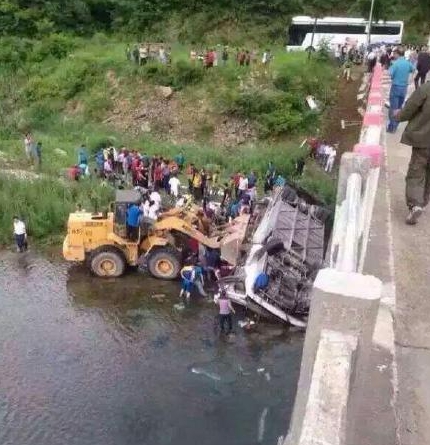 [视频]吉林发生车祸：10名韩国游客遇难