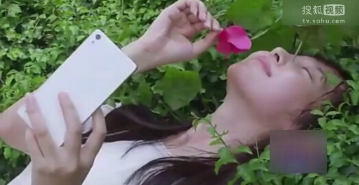 [视频]朋友圈里的自拍内幕大曝光