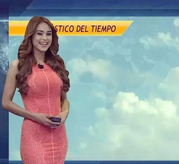 [视频]蜜桃臀美女主播主持墨西哥收视最高天气预报