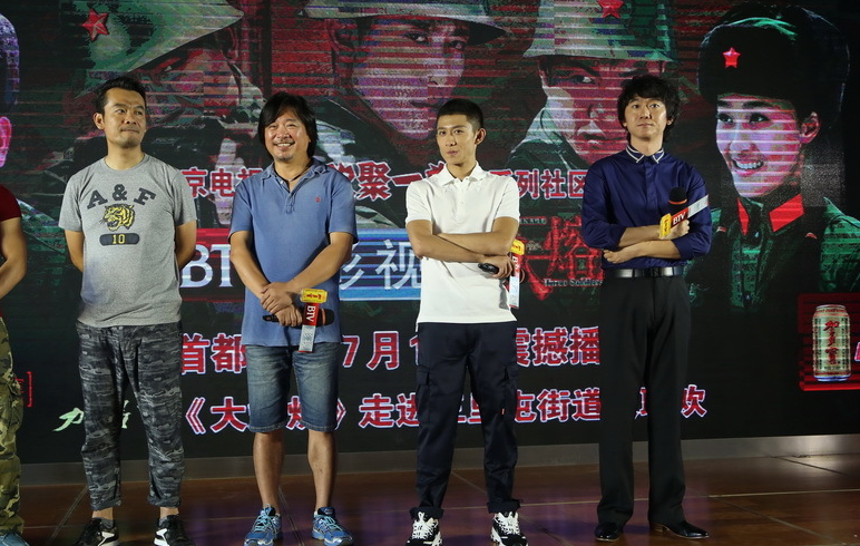 [视频]张一山回应与文章夜店传闻 我们只是恰巧碰到  