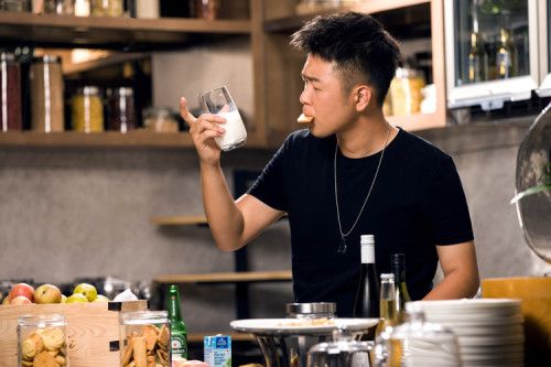 [视频]杜海涛瘦身20斤 减肥秘籍：不跑步会死