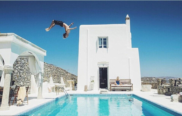 [视频]美国情侣环游世界 录童话般视频花式秀恩爱