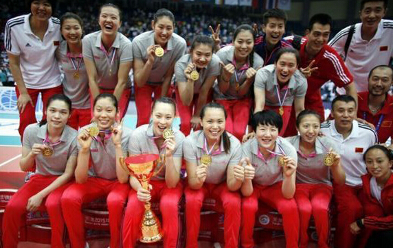 [视频]国歌突然奏响怎么办 中国女排给您做榜样