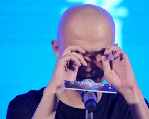 [视频]《港囧》首支预告 徐峥背着包贝尔偷腥“约炮”