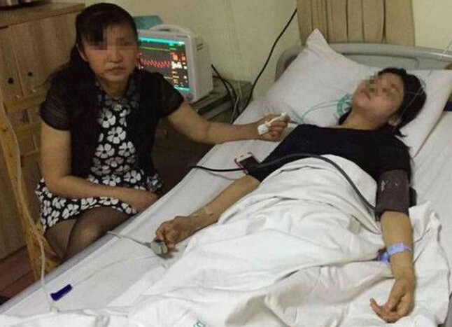 [视频]成都暴打女司机案开庭 男司机赔偿4万