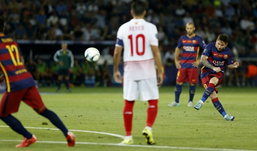 [视频]梅西两球佩刀绝杀 巴萨加时5-4塞维利亚