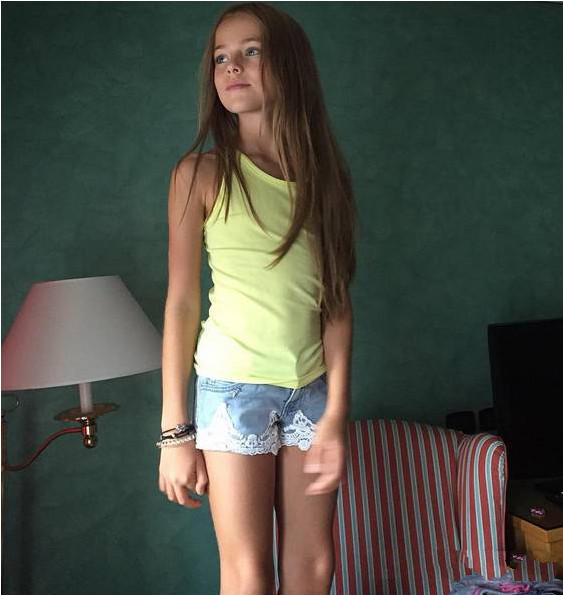 [视频]俄罗斯9岁美少女成年龄最小超模