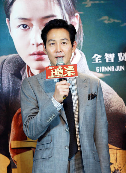 [视频]汤姆克鲁斯现身北京心情大好