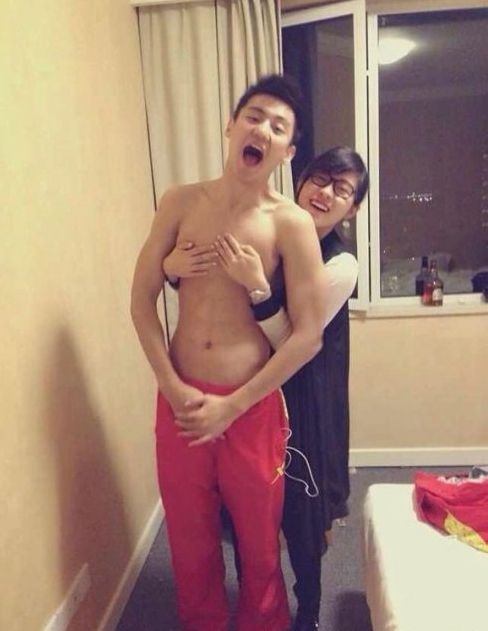 [视频]宁泽涛择偶不惧姐弟恋 生活没变化因没时间出门