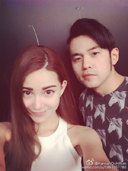 [视频]高调秀恩爱!周杰伦昆凌赶潮流玩头上长草