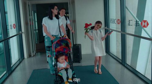 [视频]黄磊11年前婚礼现场曝光 自称亏欠妻子孙莉