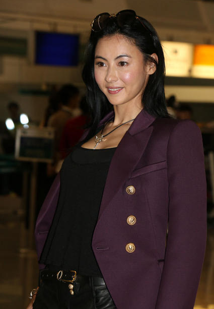 [视频]张柏芝妙答儿子要不要见爸爸 避谈王菲怀孕传闻