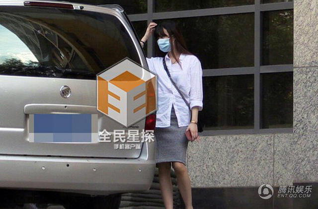 [视频]快男武艺恋情首曝光 女方系网红性情豪放