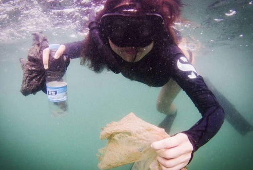 [视频]震撼！深圳大梅沙海底的惊人垃圾带